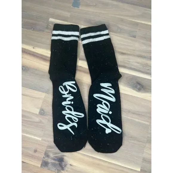 Black and White Bridesmaid Socks Wedding Gift Bachelorette Party Favor Grip Sock - Picture 2 of 4